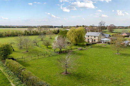 4.5 acres of Farmhouse for sale in Holbeach