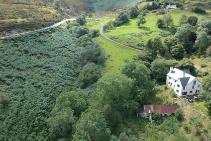 45 acres of Smallholding for sale in Llantysilio