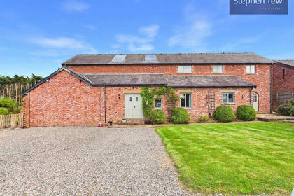 7 acres of Barn Conversion for sale in Staining