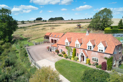 4.5 acres of House with Land for sale in Louth