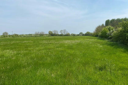 5.5 acres of Agricultural Land for sale in Peakirk