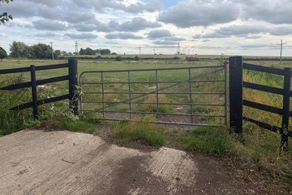 3.4 acres of Cheap Land for sale in Aller