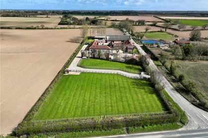 1.6 acres of Farmhouse for sale in East Ruston
