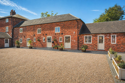 Barn Conversion for sale in Willington