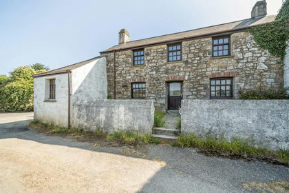 7 acres of House with Land for sale in Perranzabuloe
