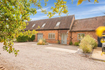 Barn Conversion for sale in Stoneleigh