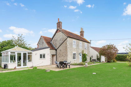 1 acre of House with Land for sale in Mere