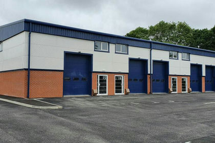 Warehouse for sale in Fawley