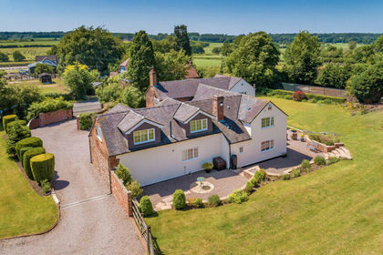2.2 acres of House with Land for sale in Maer