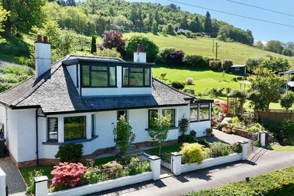 1 acre of Cottage for sale in Inverness, Skye and West Ross-shire