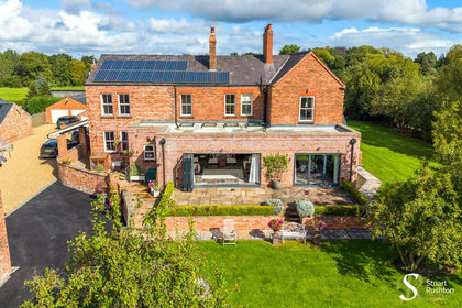 2.5 acres of Farmhouse for sale in Plumley