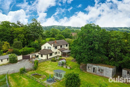 6 acres of House with Land for sale in Alvechurch