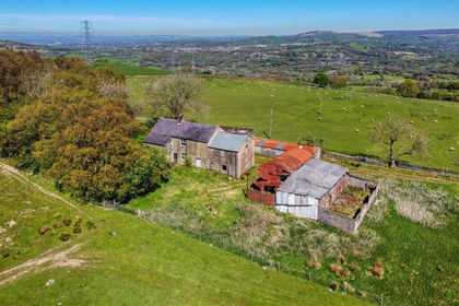 84.8 acres of Farm for sale in Chisworth