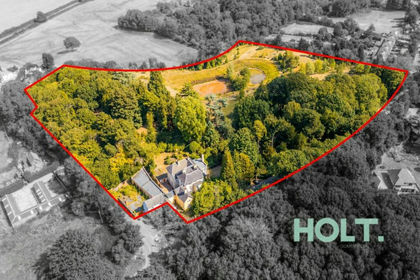 12 acres of Development Land for sale in Keresley