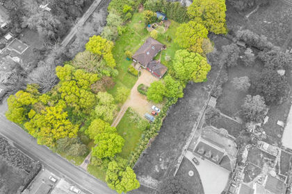 1.1 acres of House with Land for sale in Ashingdon