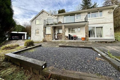 2 acres of Land for sale in Manordeilo and Salem