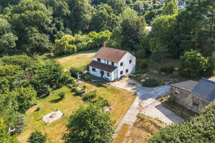 2.4 acres of House with Land for sale in Whitchurch Canonicorum