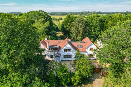 1.5 acres of House with Land for sale in Wokingham Without