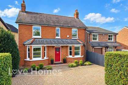 1.5 acres of House with Land for sale in Flitton and Greenfield