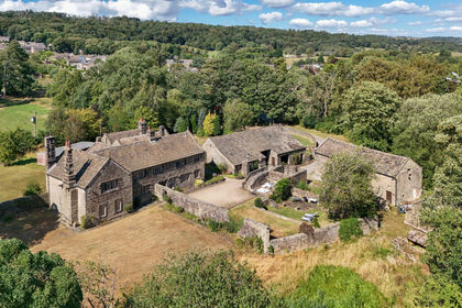 11.3 acres of House with Land for sale in Harden