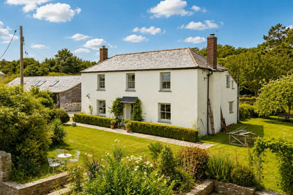 7 acres of House with Land for sale in Polperro