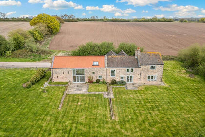 3.6 acres of House with Land for sale in Plompton