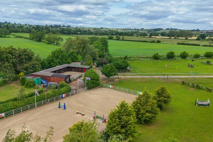 7 acres of Equestrian property for sale in Kislingbury