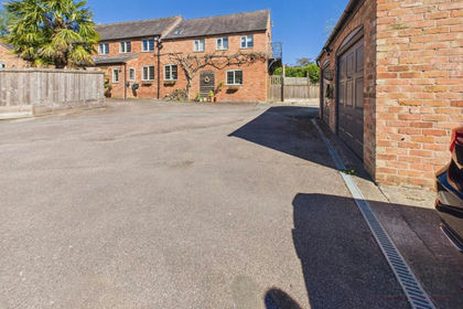 Barn Conversion for sale in Keyham