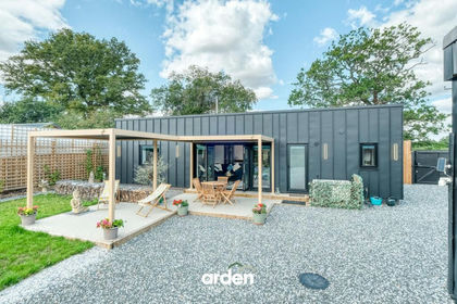 Barn Conversion for sale in Tidbury Green