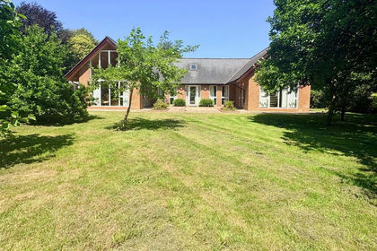 1 acre of House with Land for sale in West Stour
