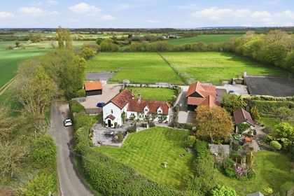 5.1 acres of Equestrian property for sale in Willingale
