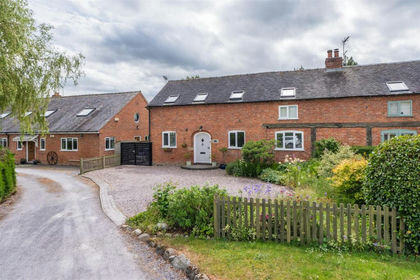 Barn Conversion for sale in Wrenbury cum Frith