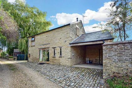 Barn Conversion for sale in Greatworth and Halse