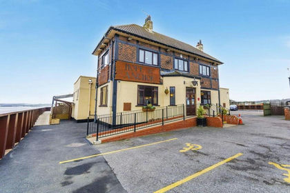 Pub for sale in South Ferriby