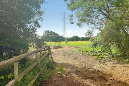 13.5 acres of Agricultural Land for sale in Rettendon