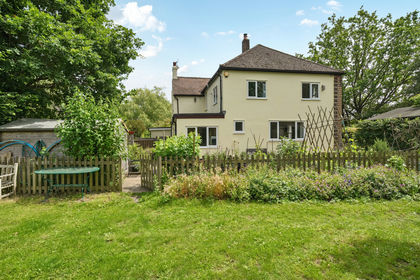 6 acres of House with Land for sale in Orpington