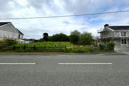 Vacant Land for sale in Llanfihangel Aberbythych