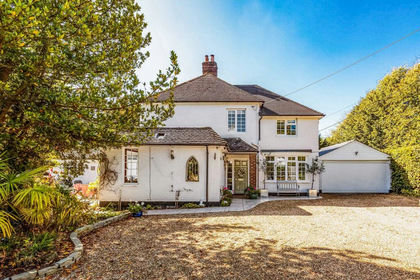 1.6 acres of House with Land for sale in Buxted