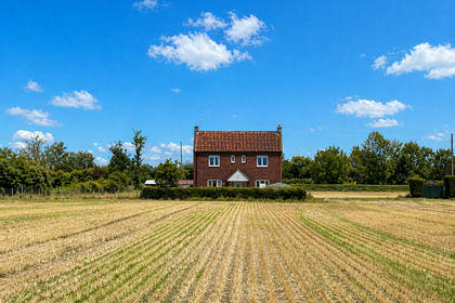 7.8 acres of House with Land for sale in Sibsey