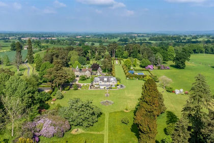 84.3 acres of Estate for sale in Pembridge