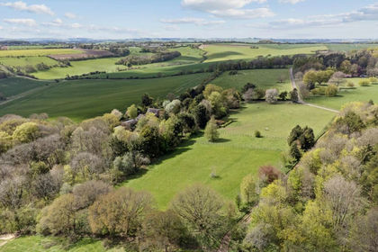 12.7 acres of House with Land for sale in Aldbourne