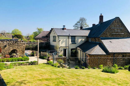 Pub for sale in Epwell