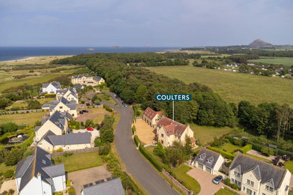 1 acre of House with Land for sale in Lothian East