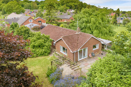 1 acre of House with Land for sale in Wrockwardine Wood and Trench