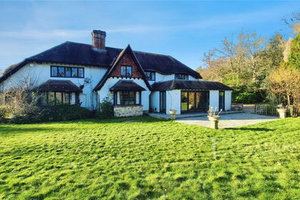 1.1 acres of House with Land for sale in Chichester