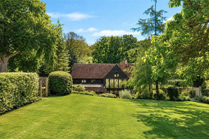 5 acres of Barn Conversion for sale in Great Sampford