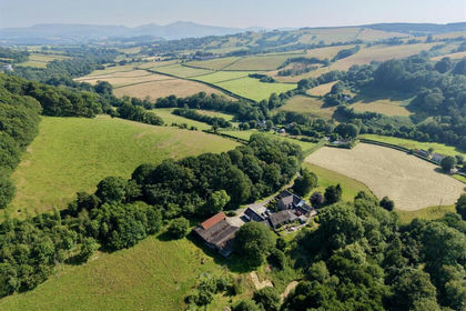 21 acres of Country Estate for sale in Honddu Isaf