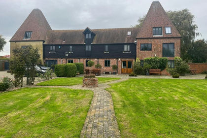 2.5 acres of Land for sale in Chilham