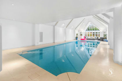 3.3 acres of Country Home for sale in Finchampstead