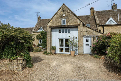Barn Conversion for sale in Coln St. Dennis